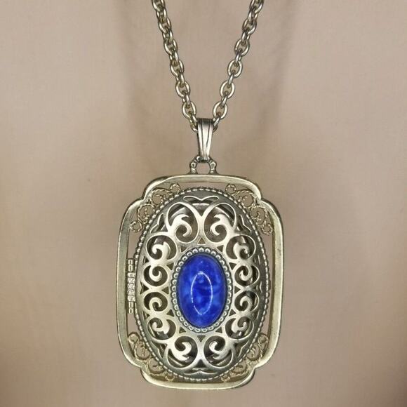 Avon Vintage Ornate Filigree Photo Yesteryear Locket Gold Blue Cabochon Necklace - Picture 2 of 6